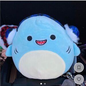 Gordon Christmas shark squishmellow